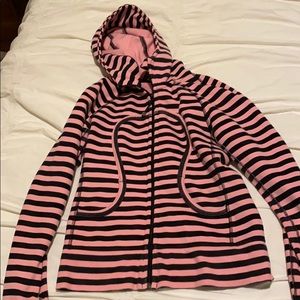 Lululemon size 6 pink scuba hoodie